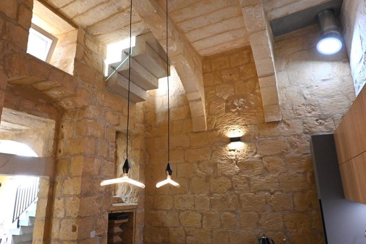 Numru 27 Expertly Restored Small House Of Character Cospicua Exterior foto